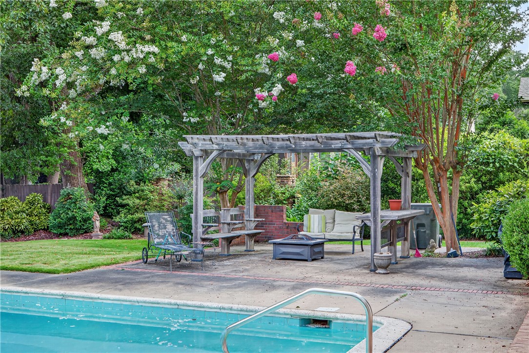 778 BRENDA AVENUE