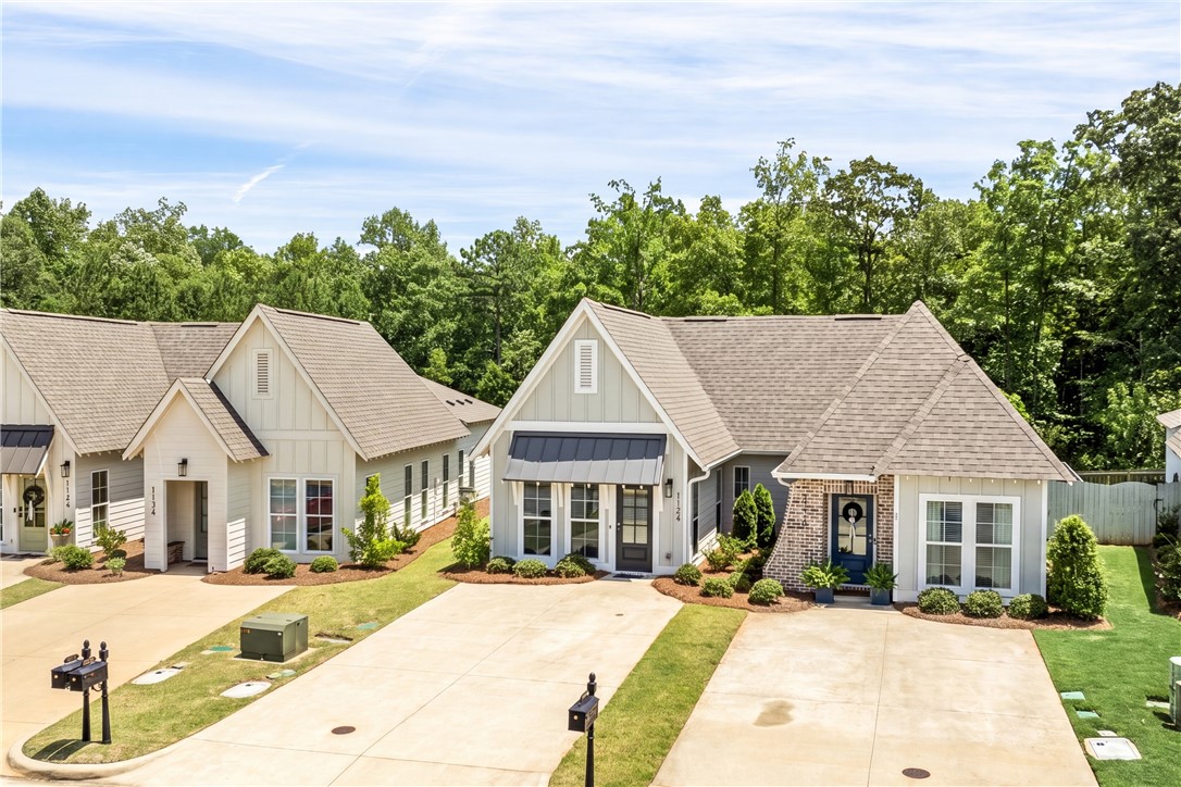1132 BURROW CIRCLE