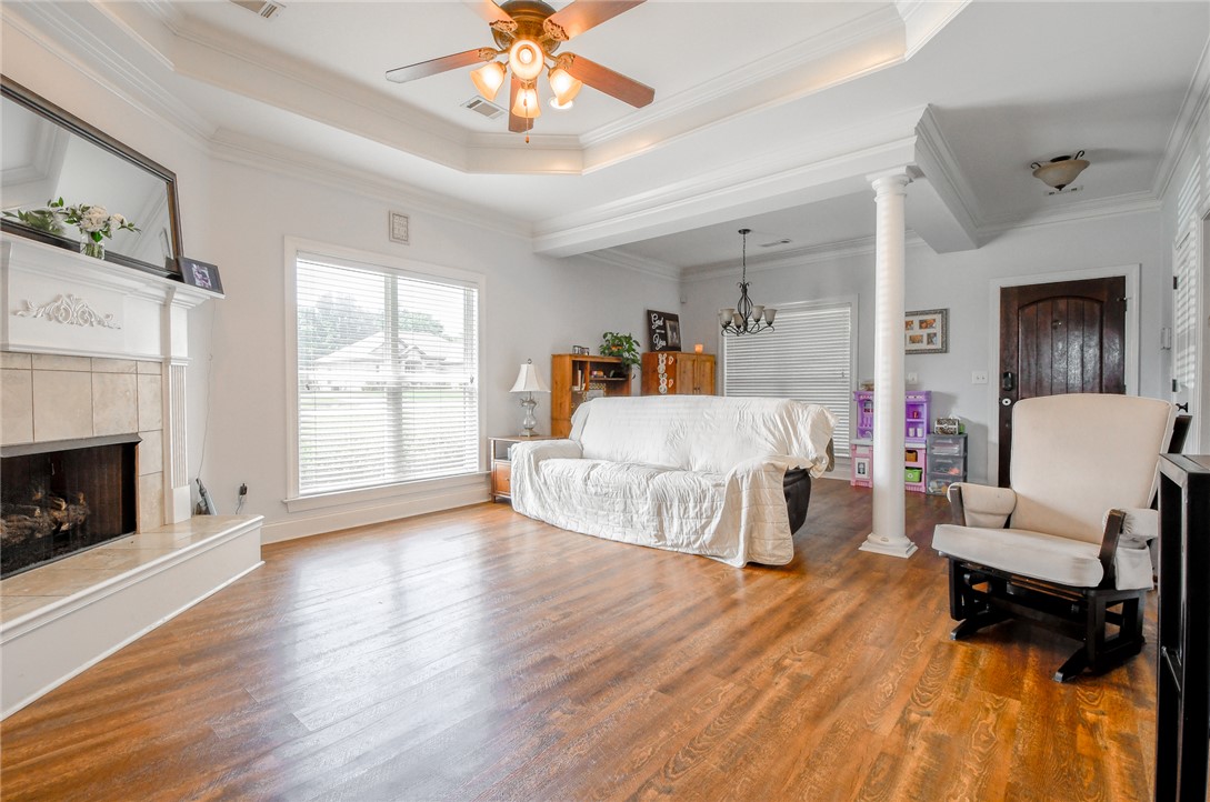 259 VILLAGE TRAIL