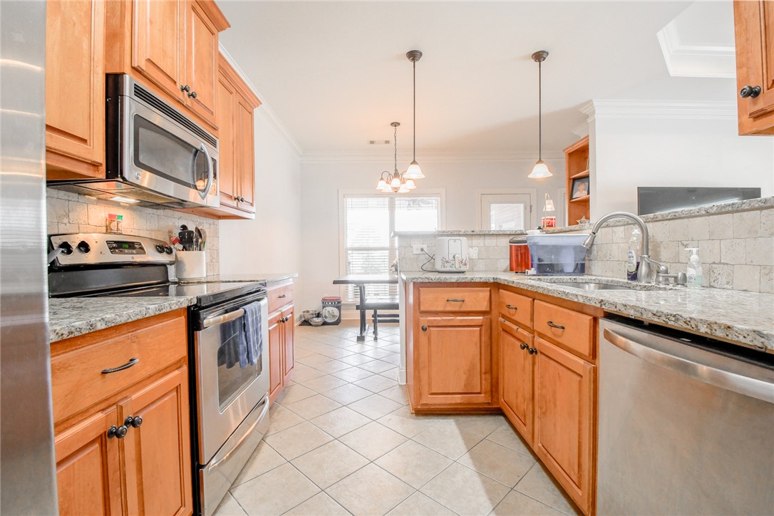 259 VILLAGE TRAIL