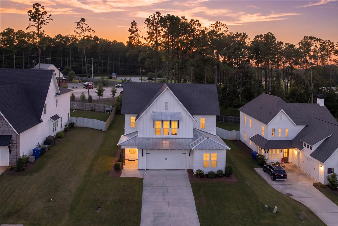 1213 RUTH WAY