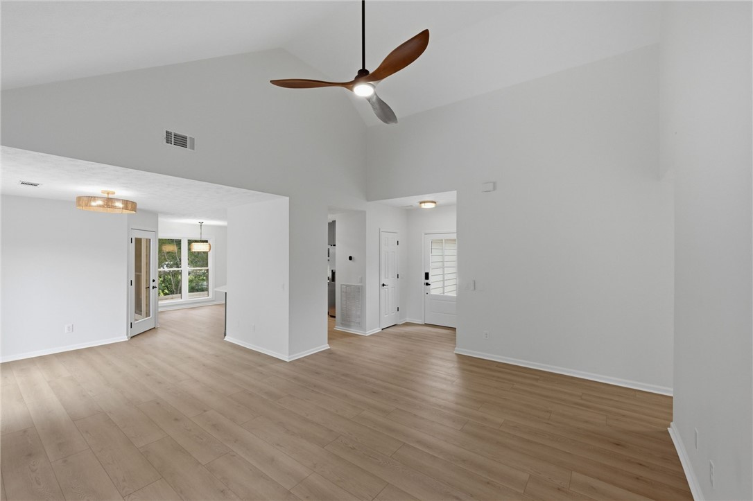 1424 AZALEA DRIVE
