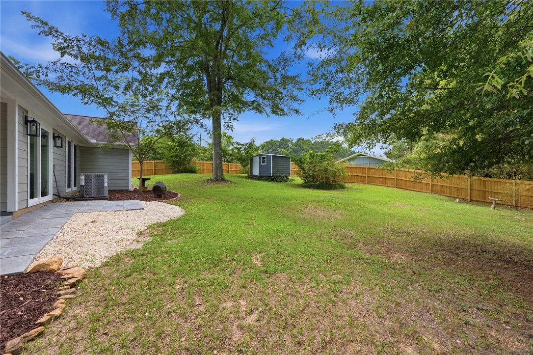1424 AZALEA DRIVE