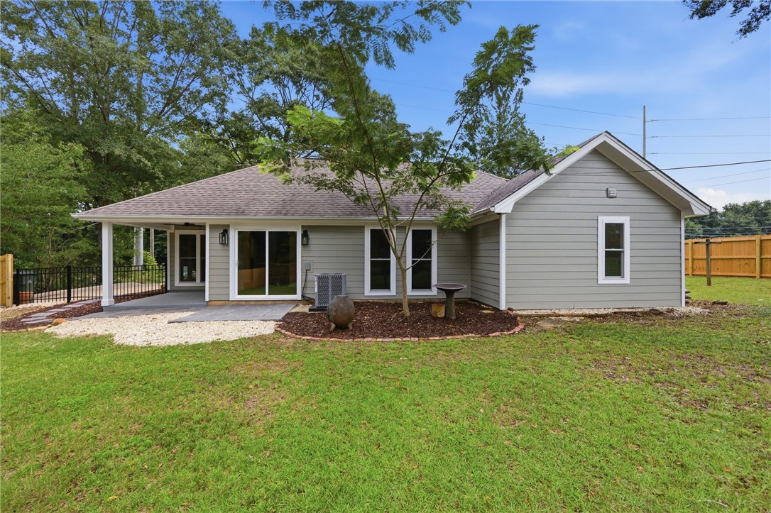 1424 AZALEA DRIVE