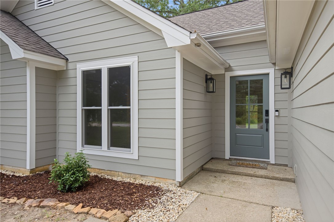 1424 AZALEA DRIVE