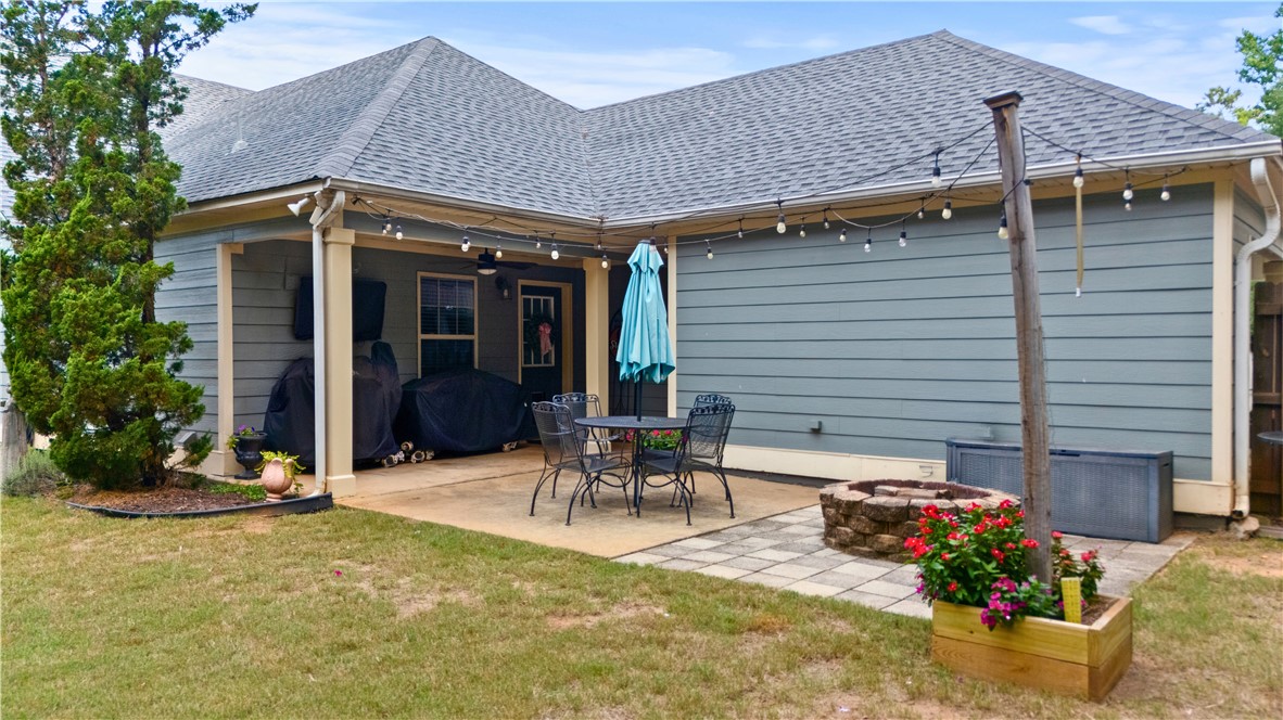 810 COTSWOLD WAY