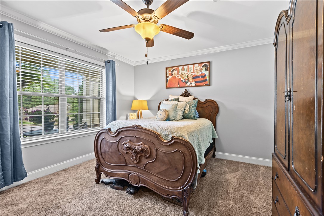 810 COTSWOLD WAY