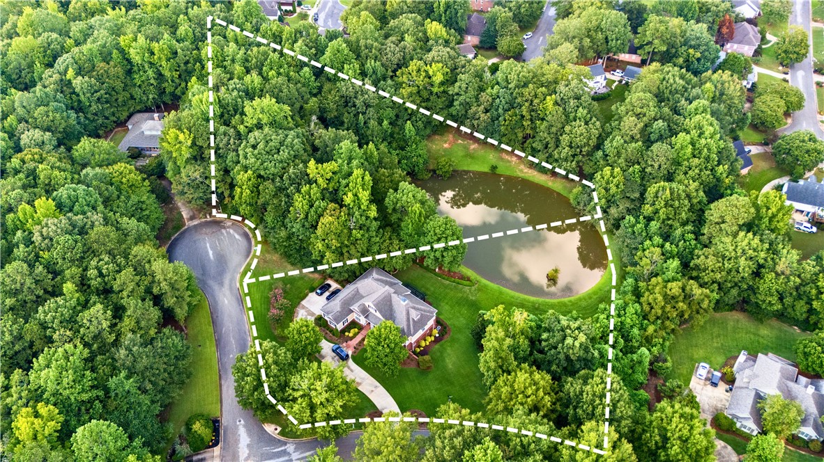 1211 INGLESIDE DRIVE