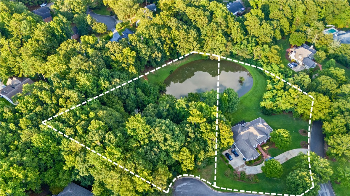 1211 INGLESIDE DRIVE