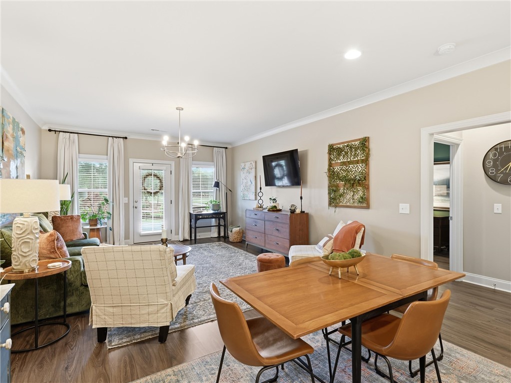 545 CLOVERDALE DRIVE