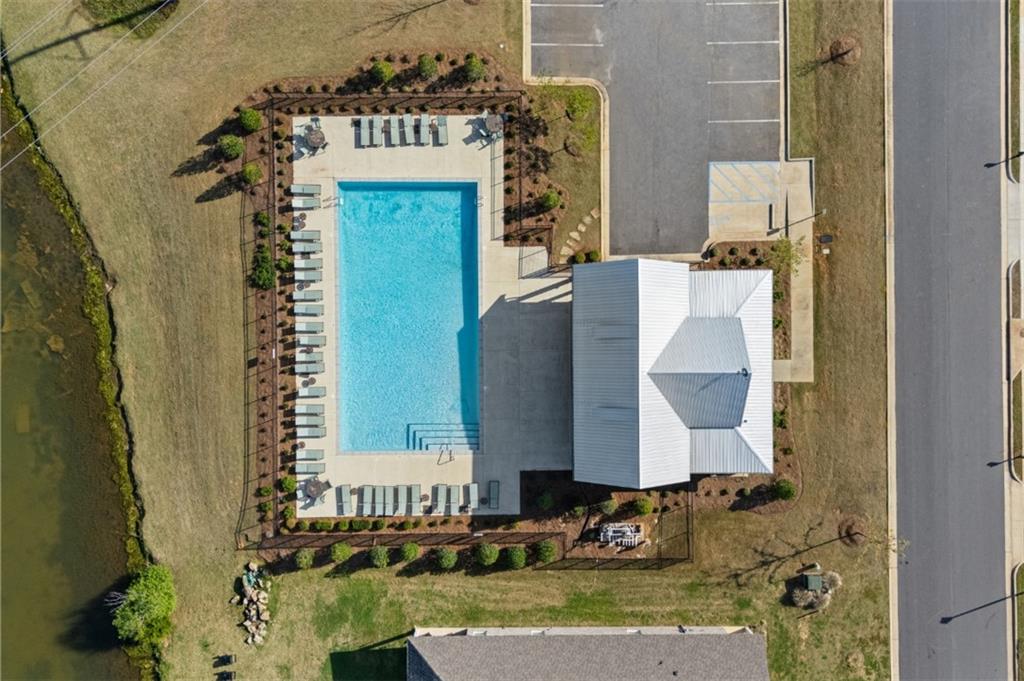 545 CLOVERDALE DRIVE