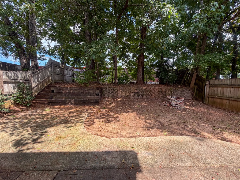 1128 CHINOOK STREET
