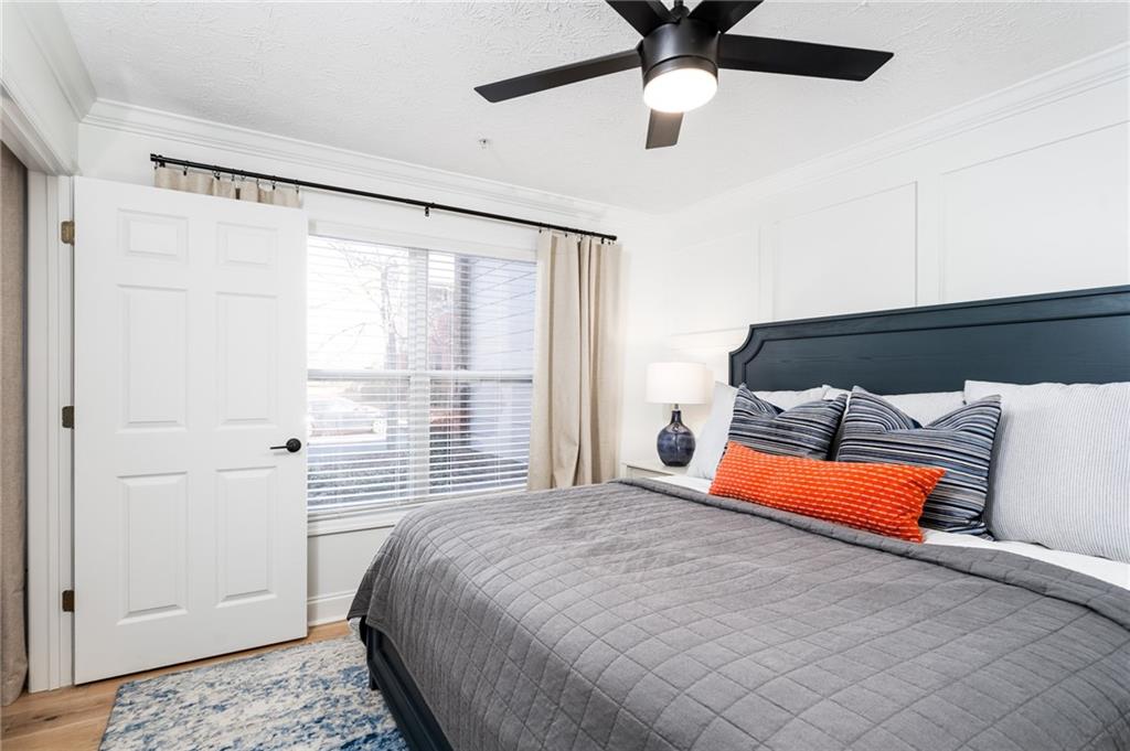1114 S COLLEGE STREET 4-102
