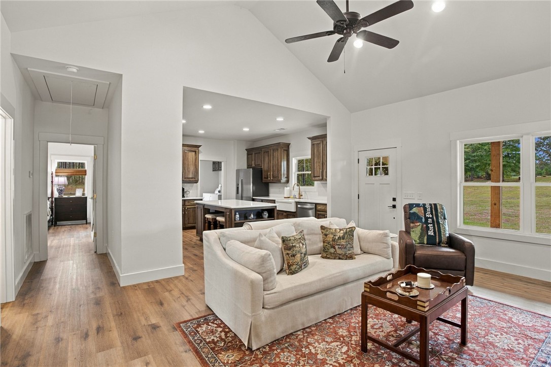 263 MOONEY HOLLOW ROAD