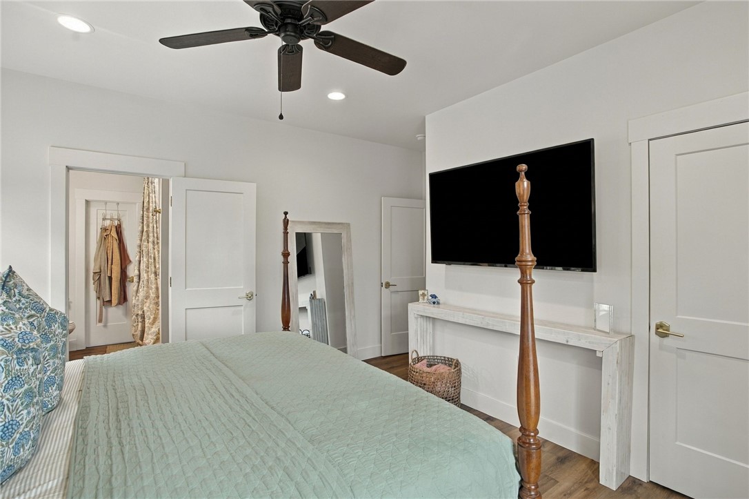 263 MOONEY HOLLOW ROAD