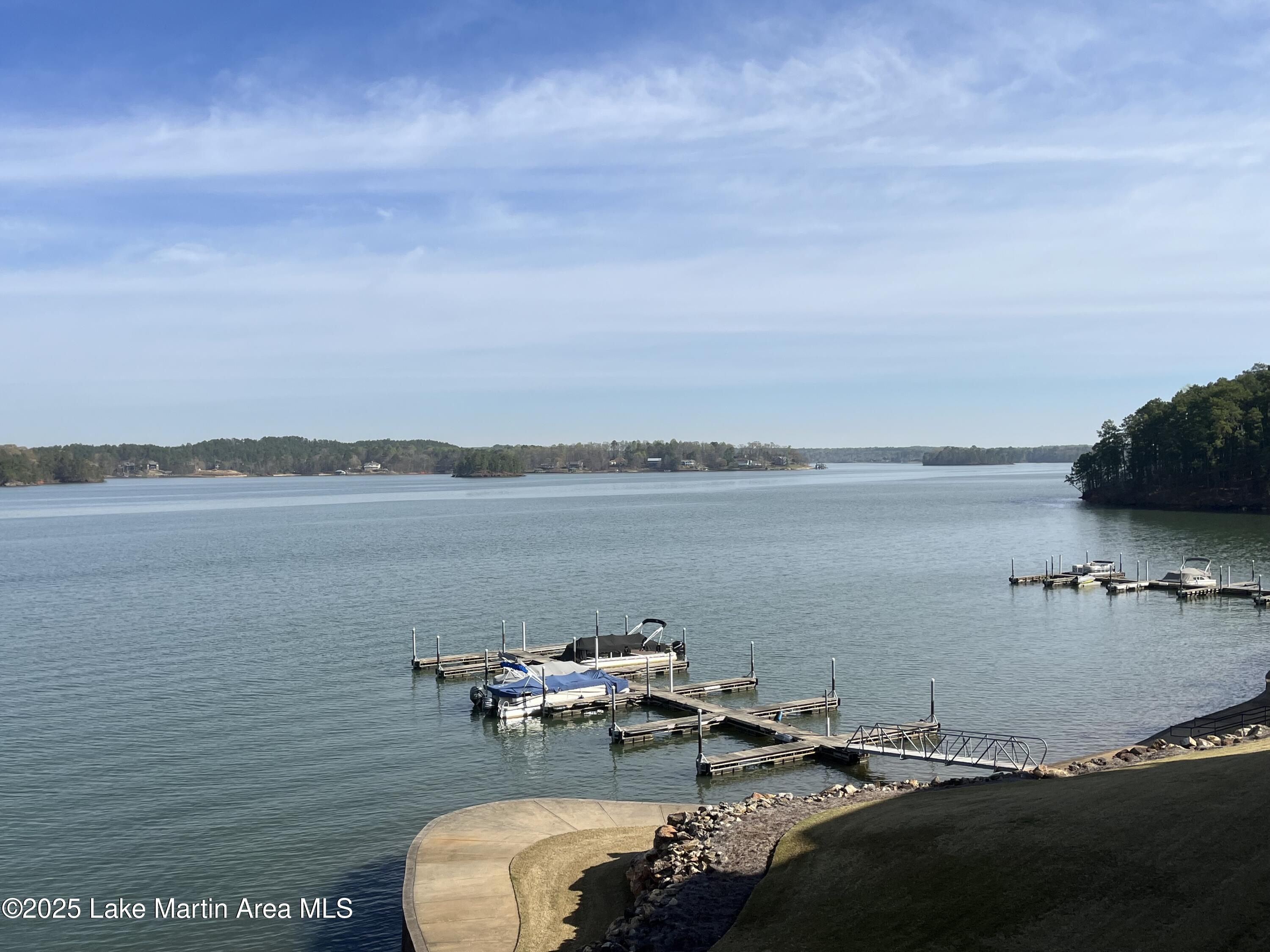 90 Crowne Pointe Rd Unit 205