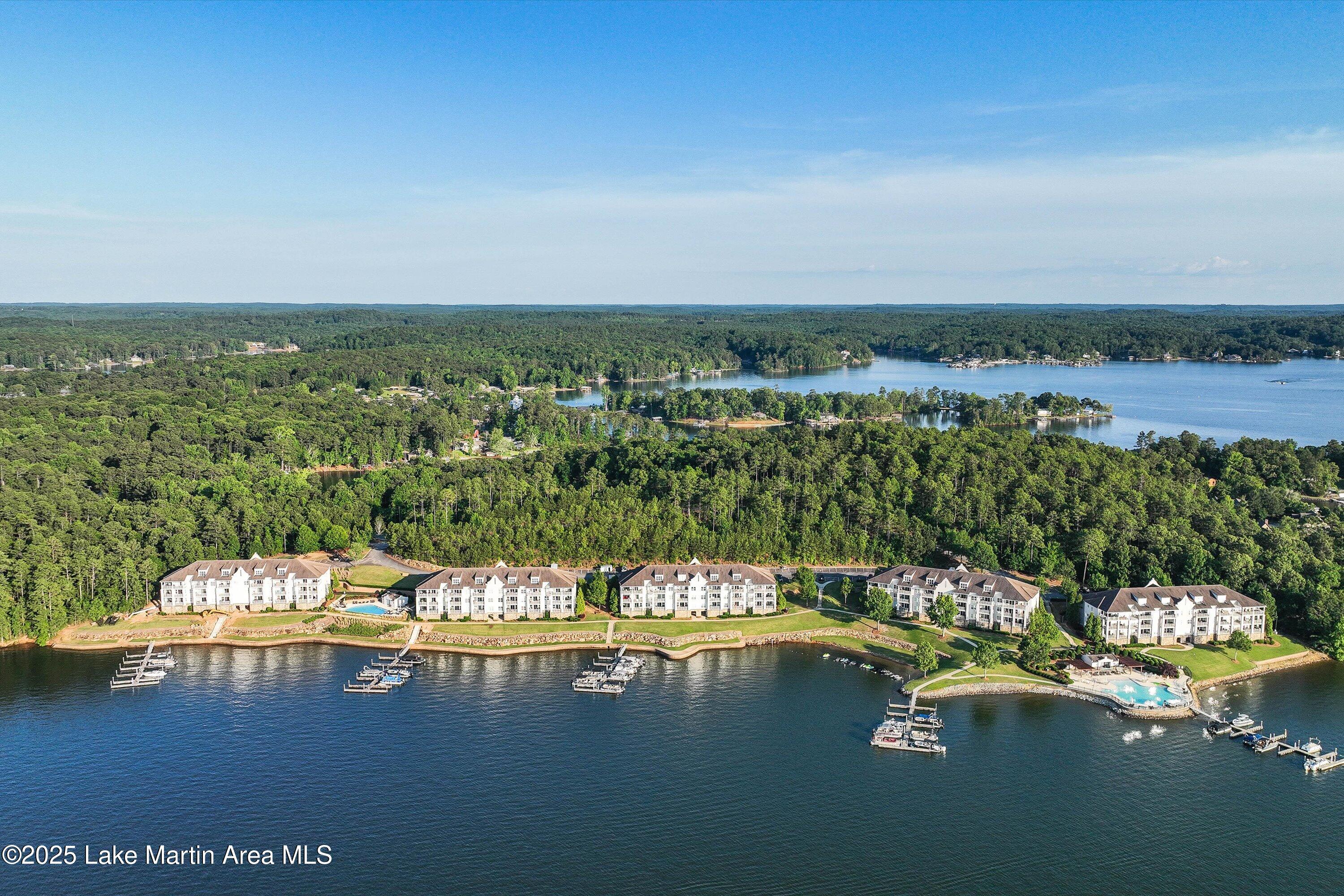 250 Crowne Pointe Rd Unit 306