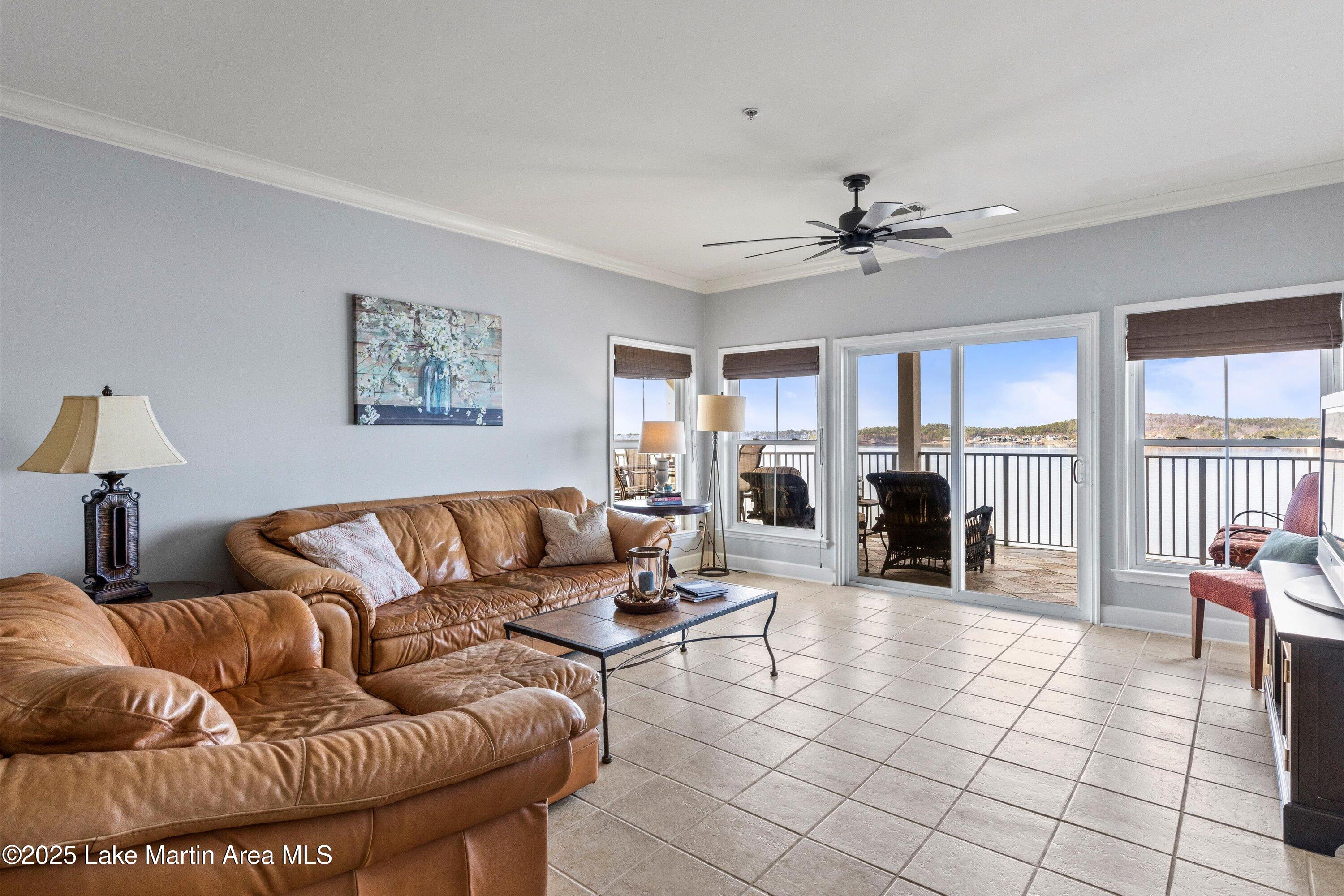 250 Crowne Pointe Rd Unit 306