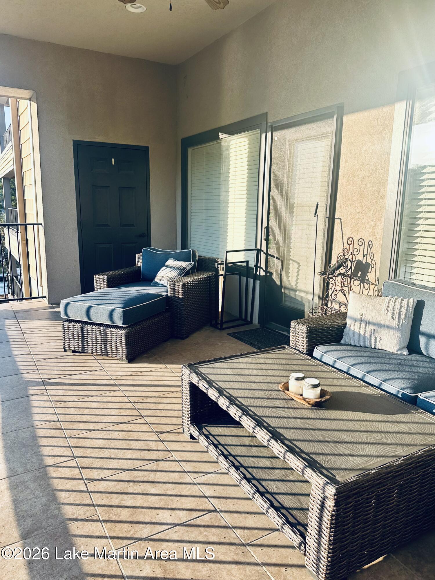 64 Stoneview Summit Crt