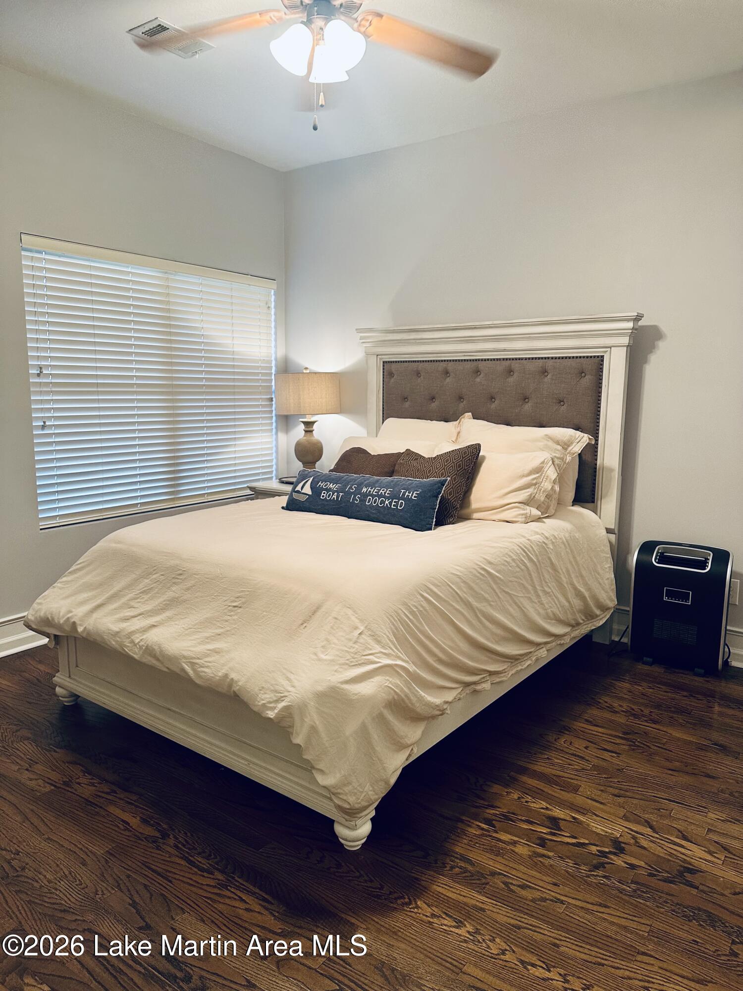 64 Stoneview Summit Crt