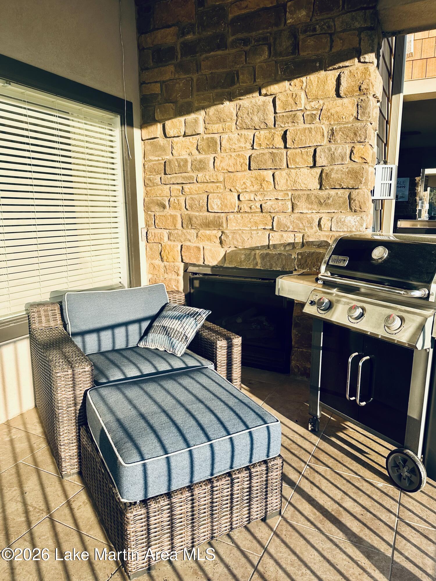 64 Stoneview Summit Crt