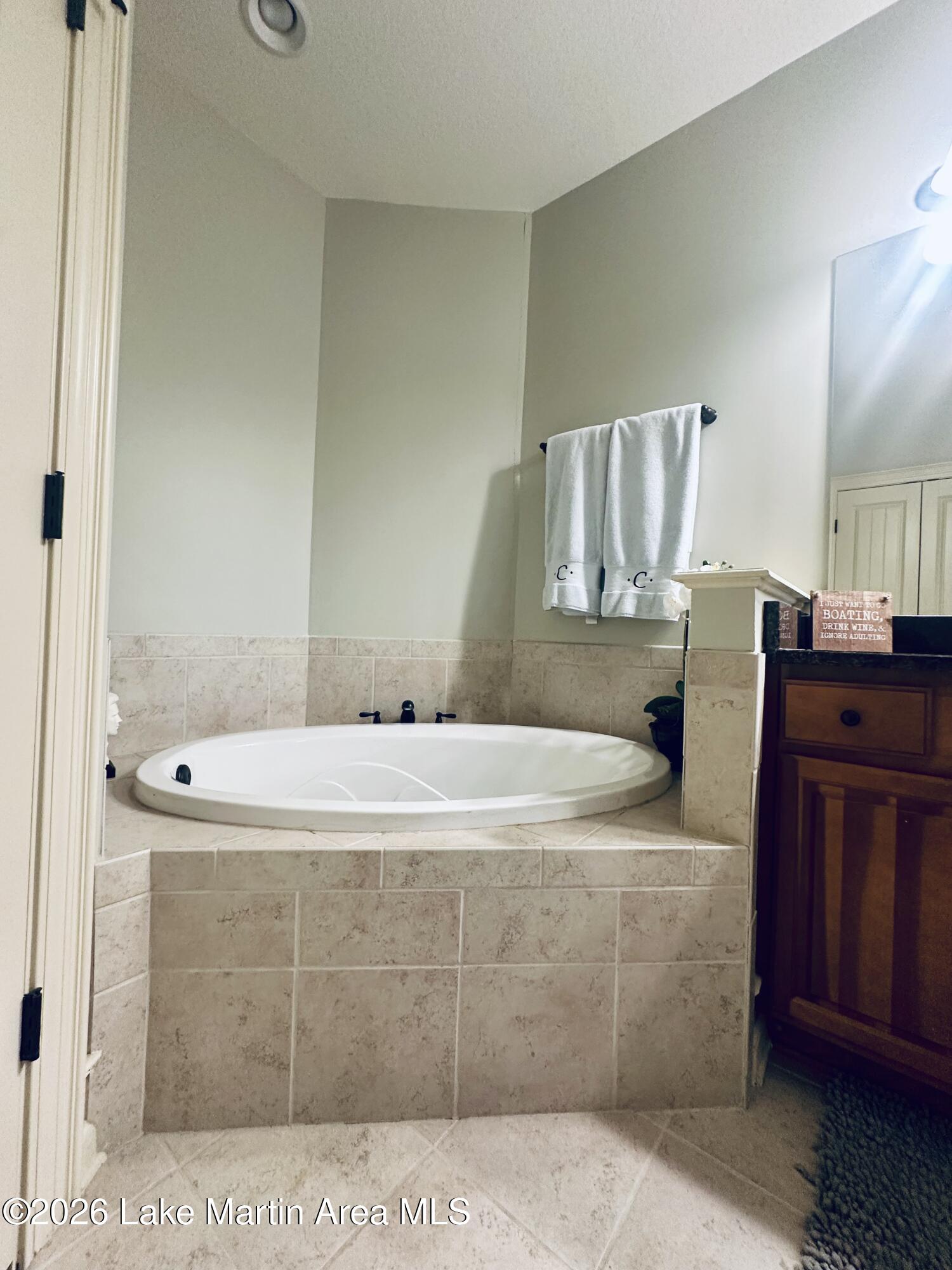 48 Stoneview Summit Crt