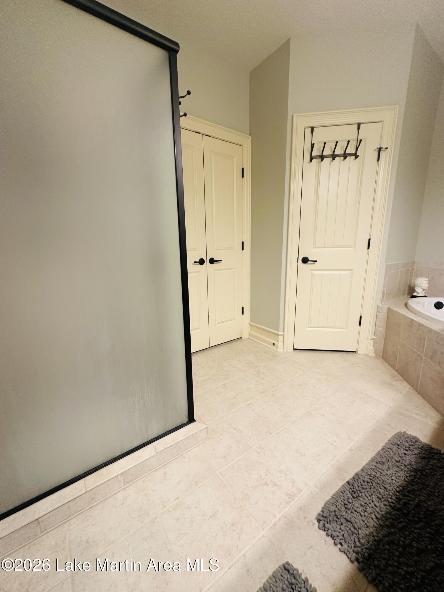 48 Stoneview Summit Crt