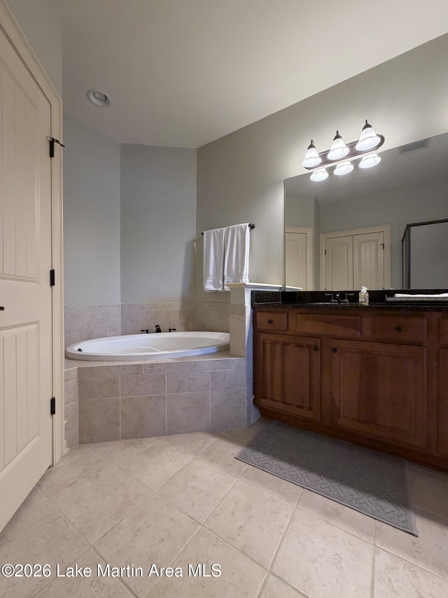 48 Stoneview Summit Crt