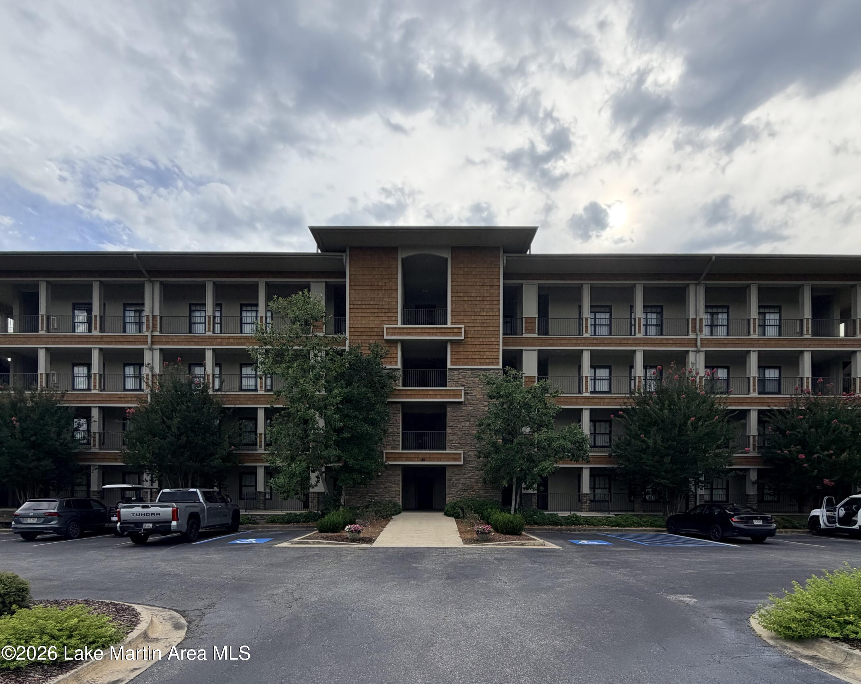 48 Stoneview Summit Crt