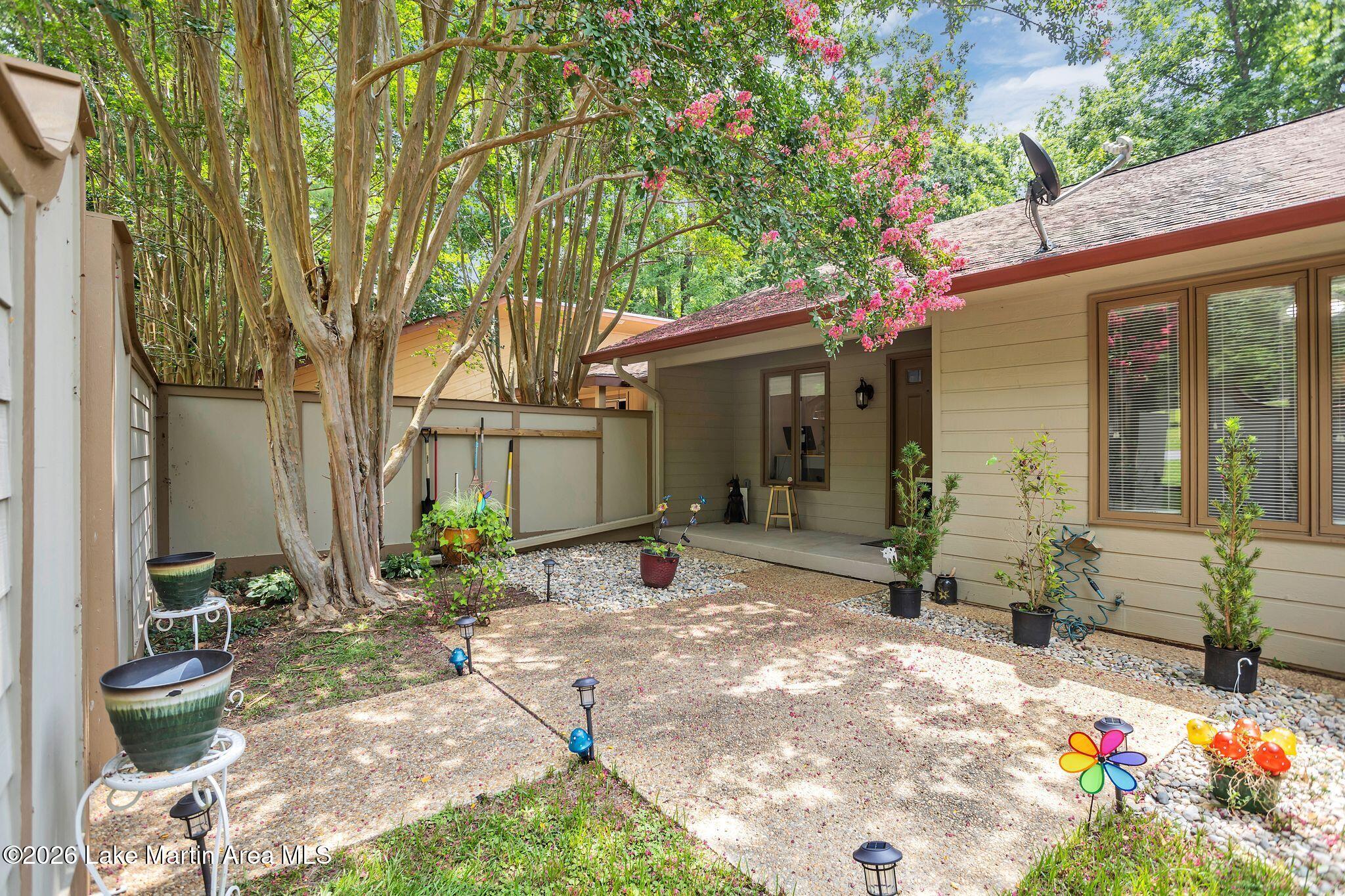 35 Moonlight Ln