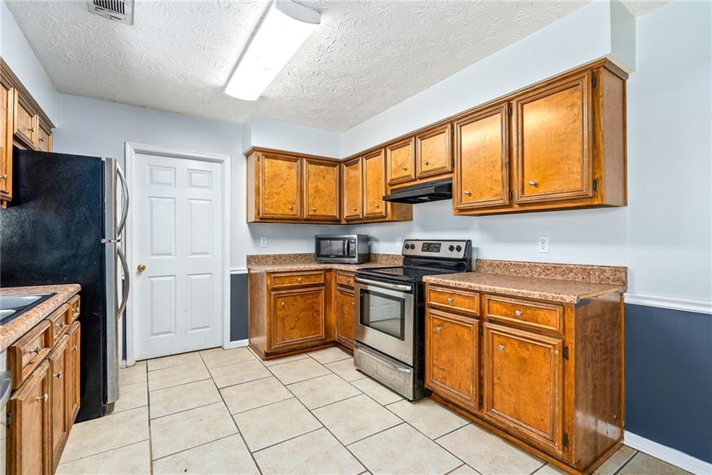 128 Lee Road 918
