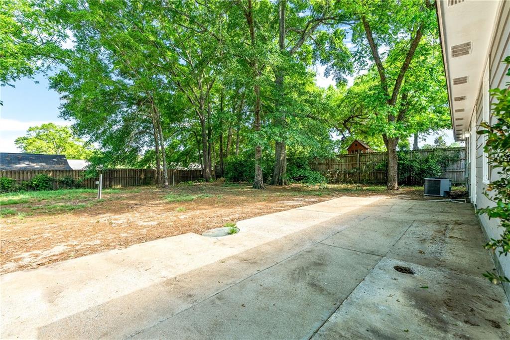 128 Lee Road 918