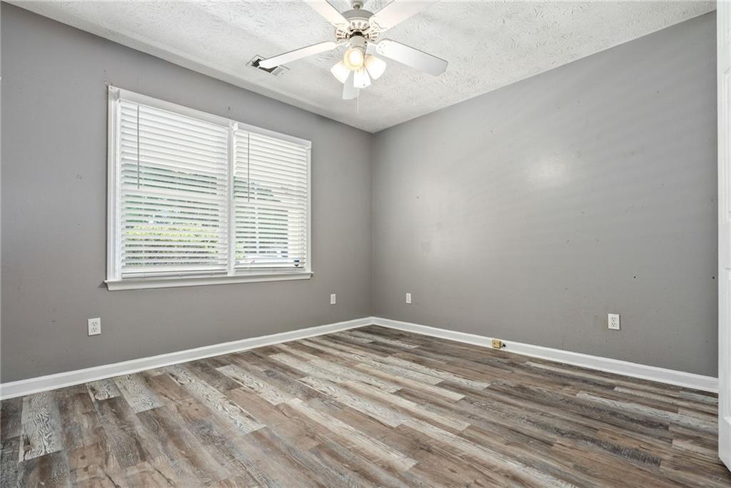 128 Lee Road 918