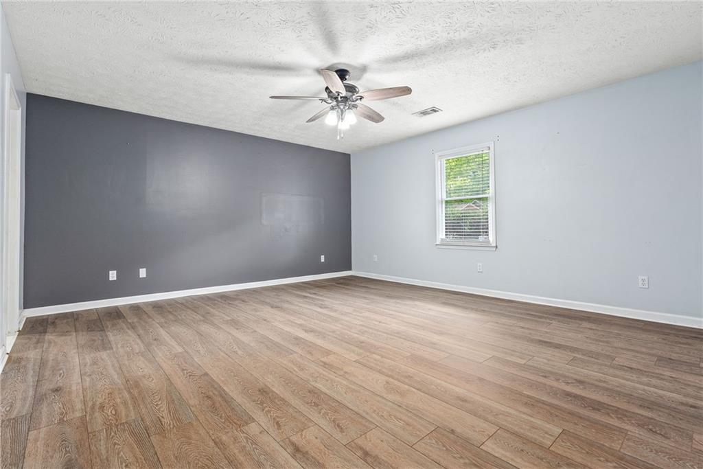 128 Lee Road 918