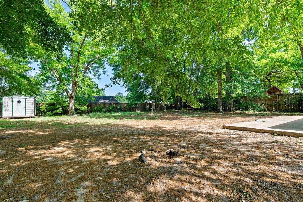 128 Lee Road 918