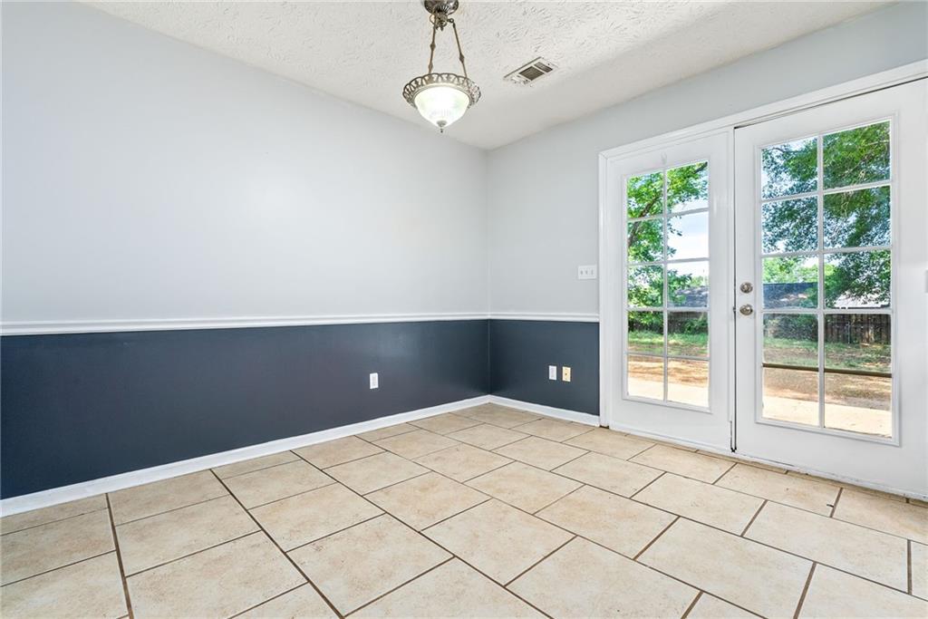 128 Lee Road 918