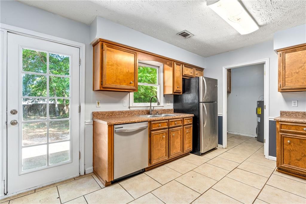 128 Lee Road 918