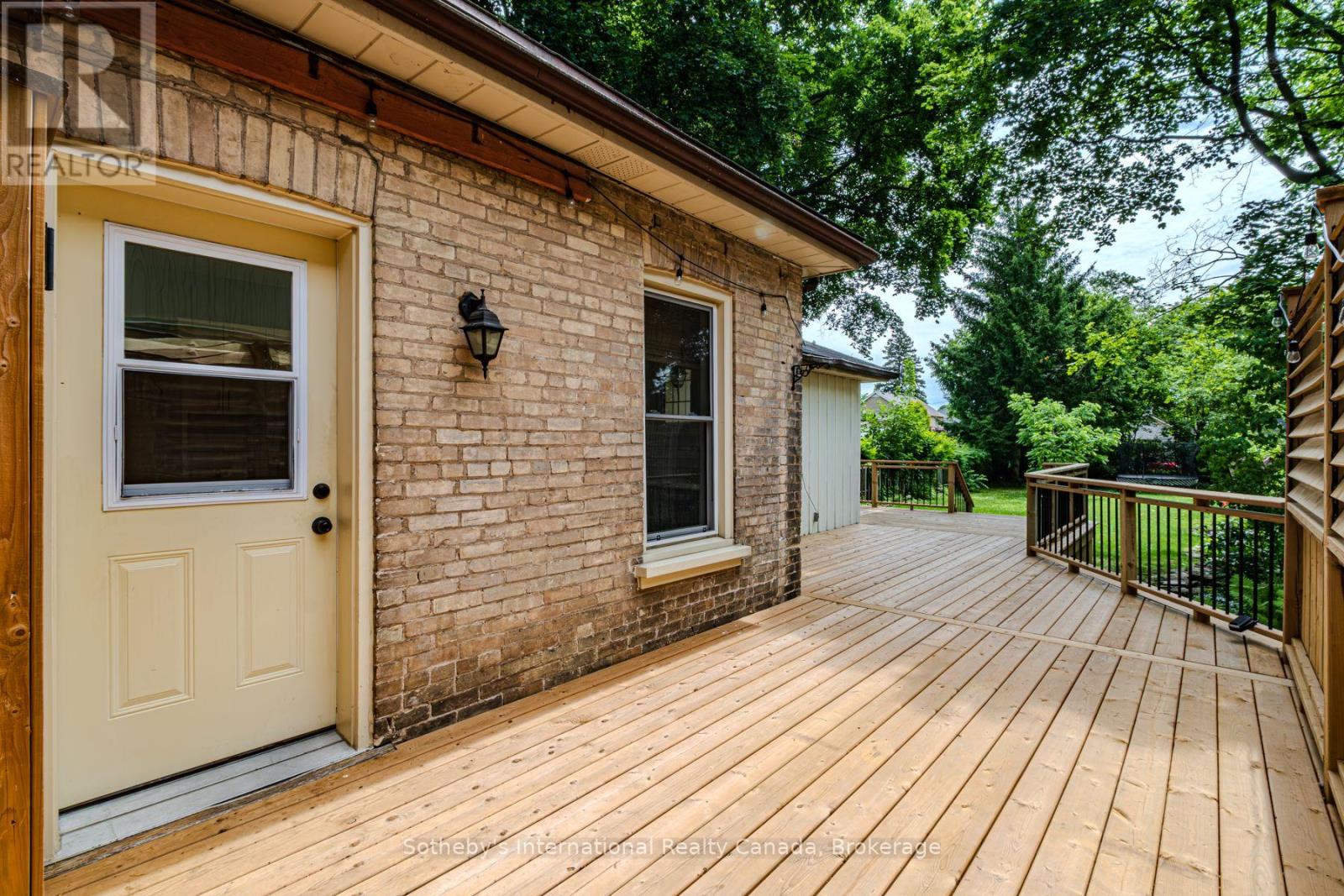 26 ALEXANDER AVENUE