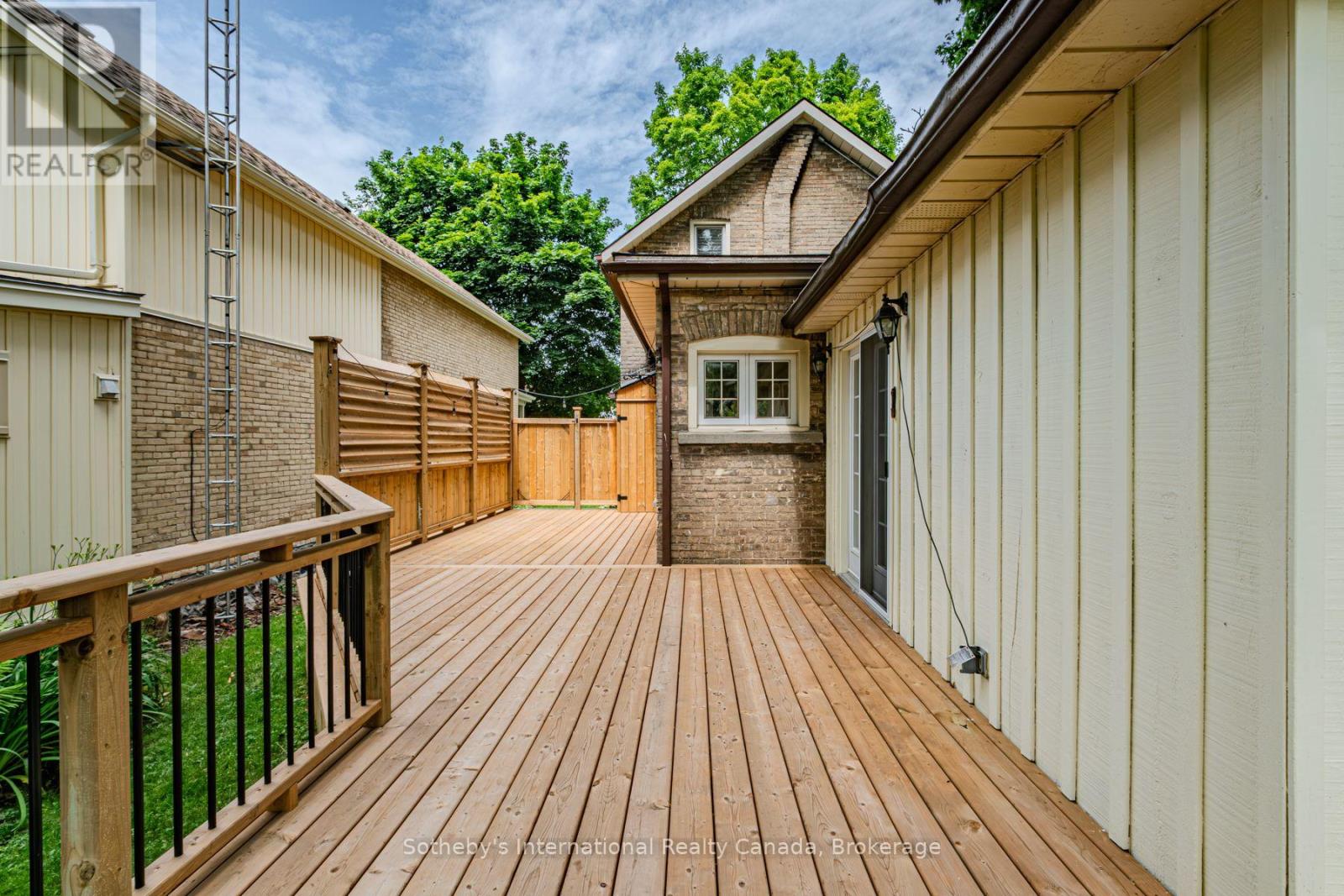 26 ALEXANDER AVENUE