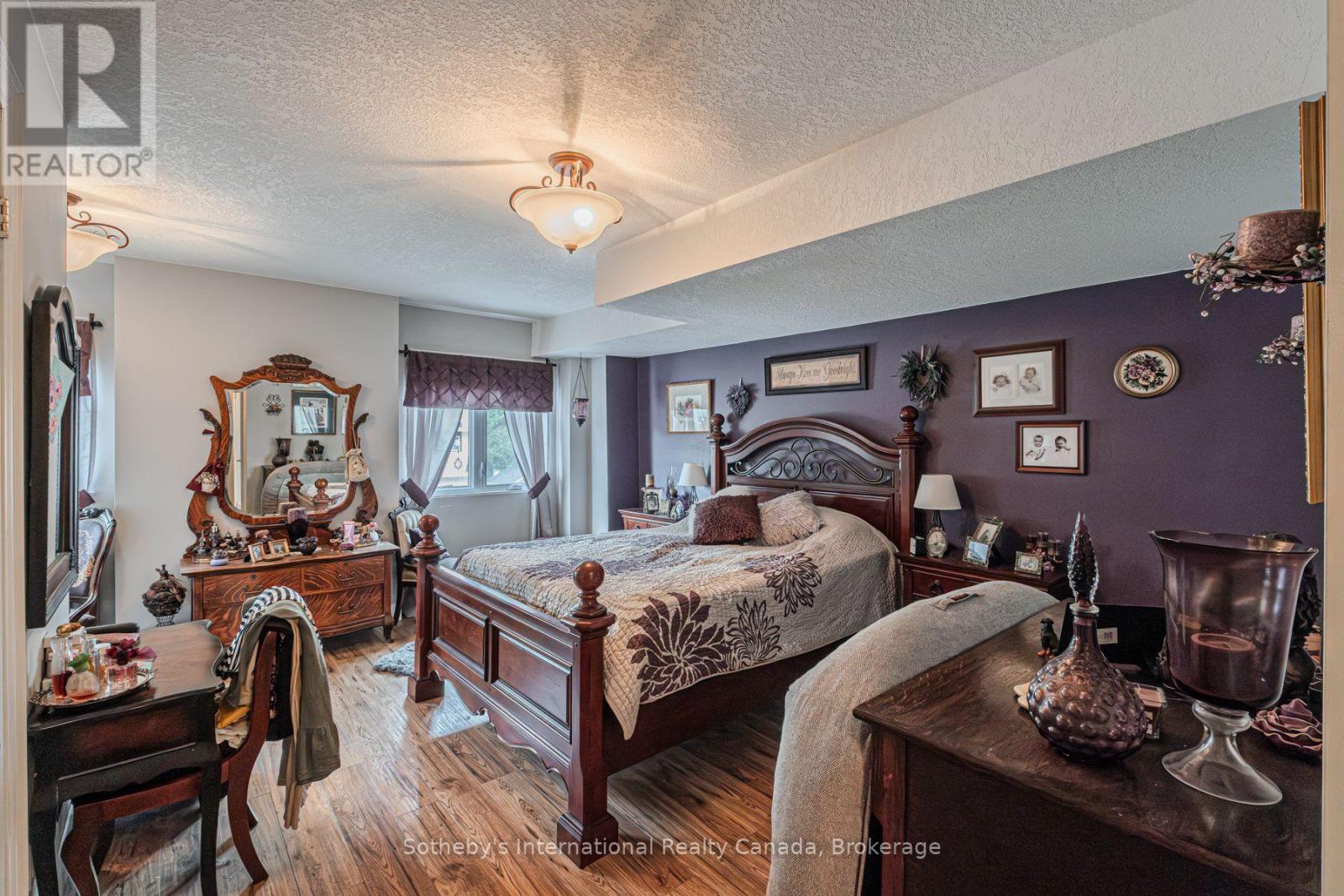 2 BALMORAL STREET