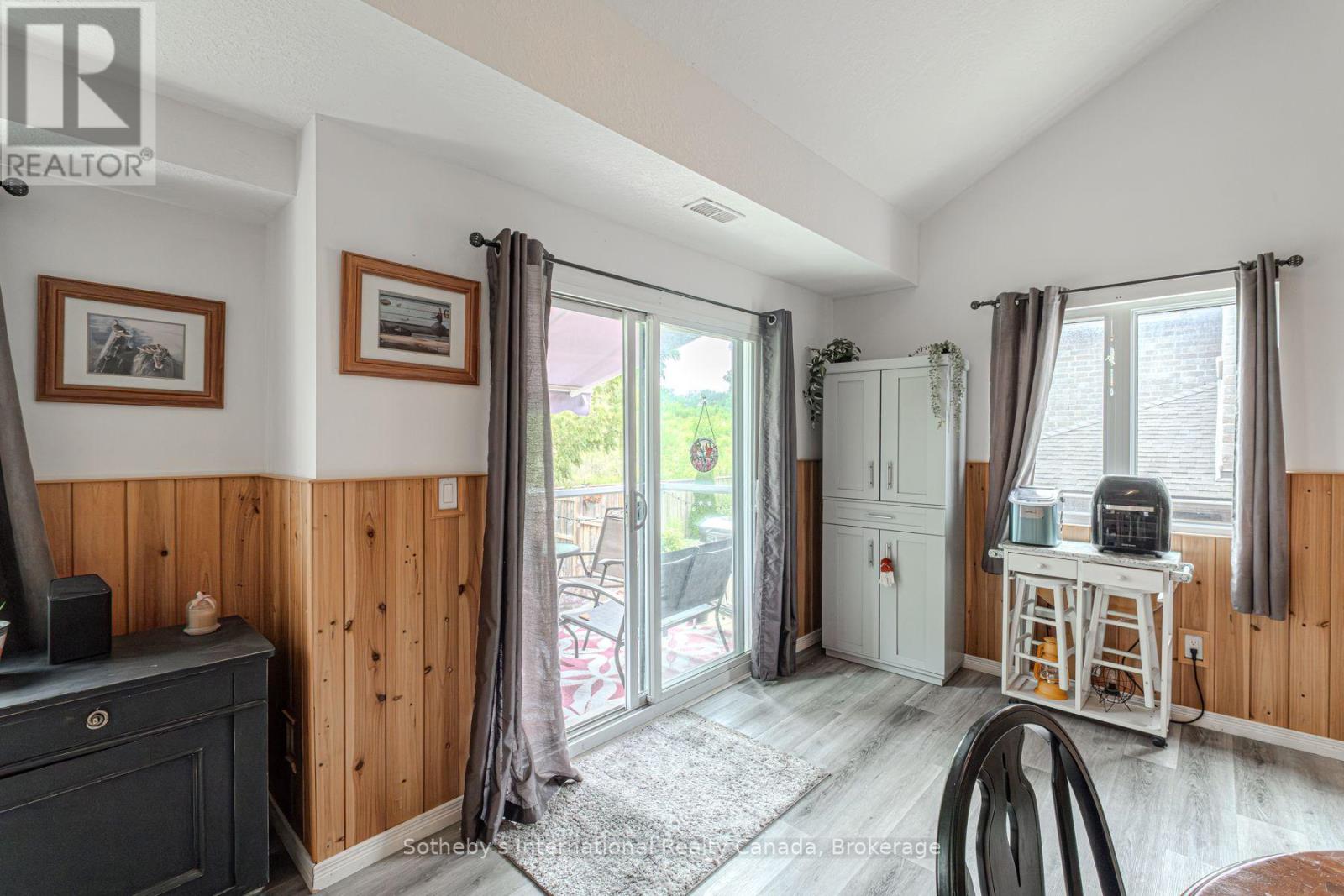 2 BALMORAL STREET