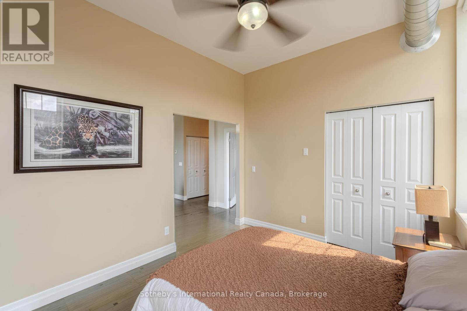 402 - 140 WEST RIVER STREET