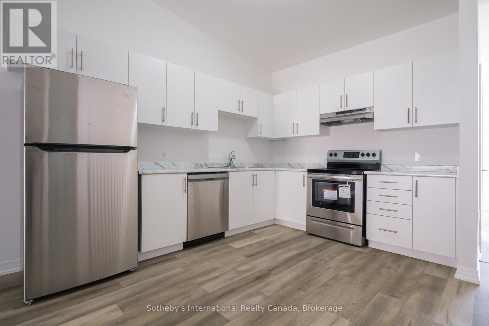 36 - 550 GREY STREET