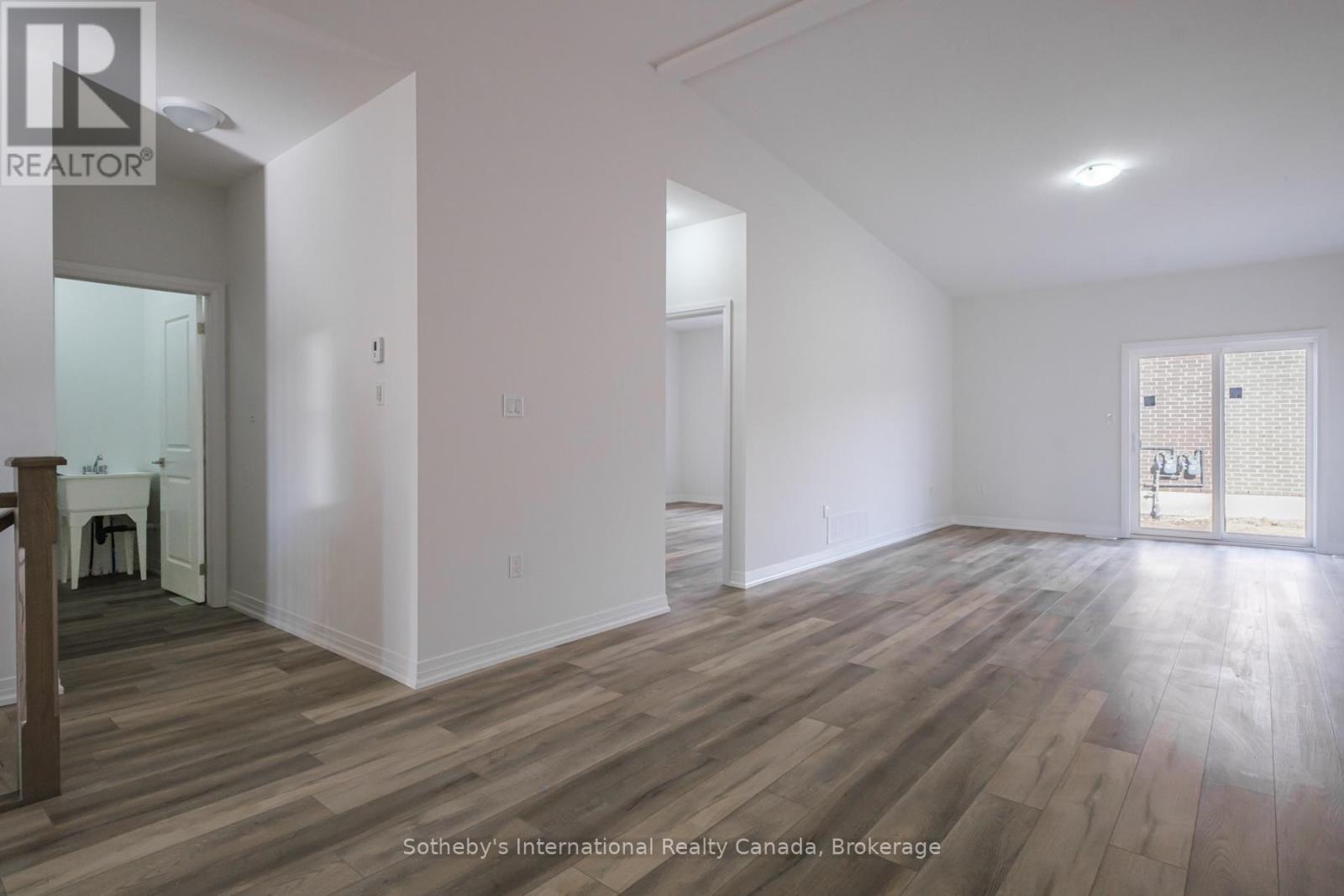 36 - 550 GREY STREET