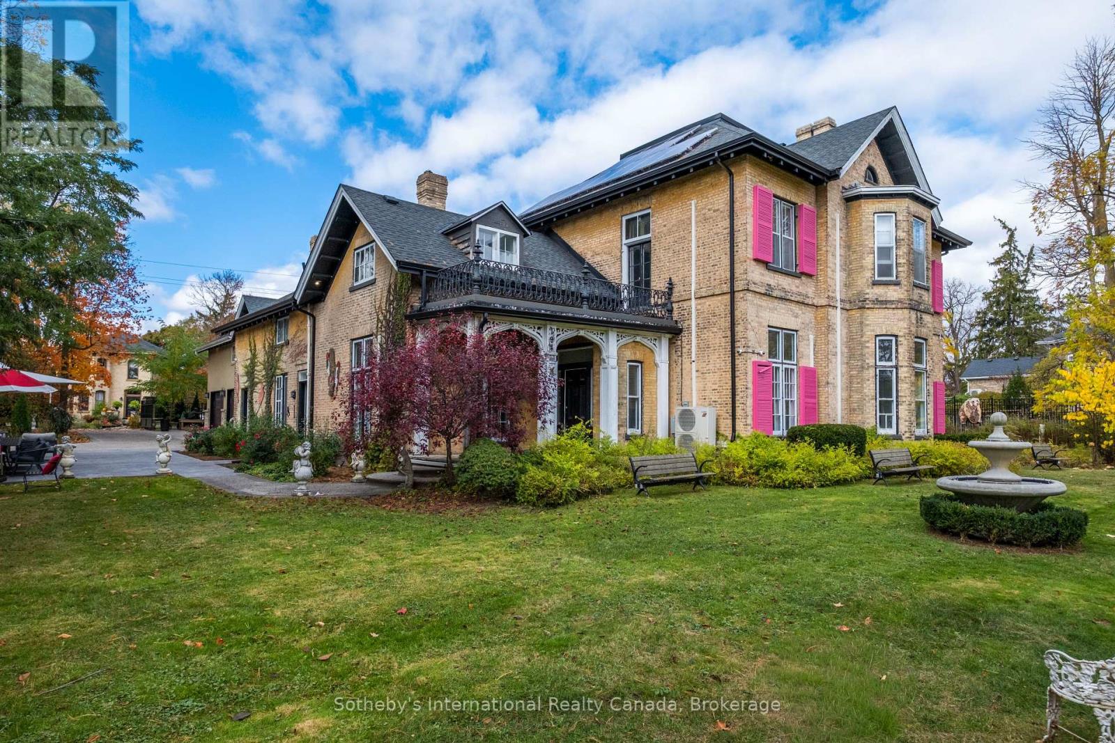 194 GRAND RIVER STREET N