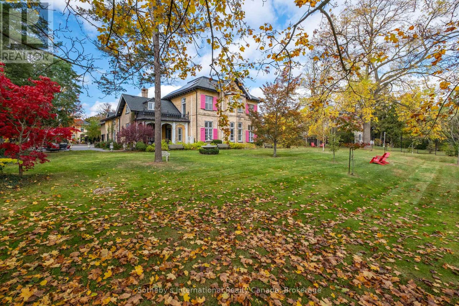 194 GRAND RIVER STREET N