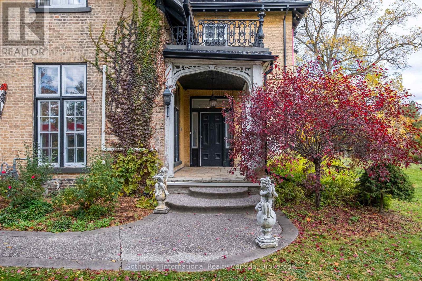 194 GRAND RIVER STREET N