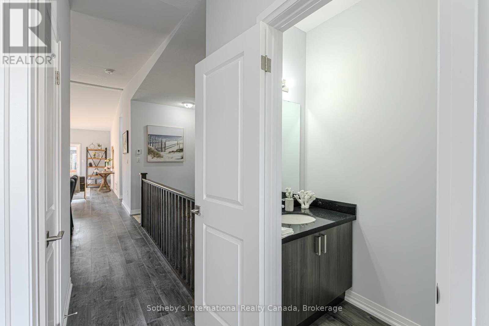 20 - 550 GREY STREET