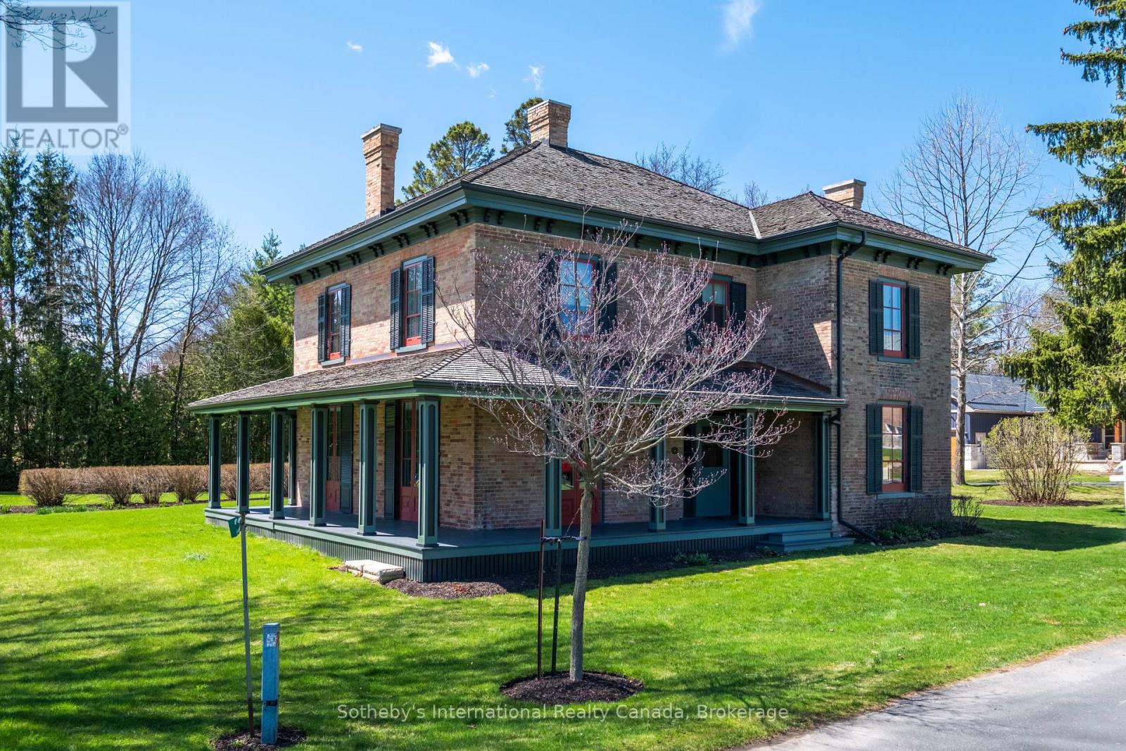 22 LAMPORT STREET