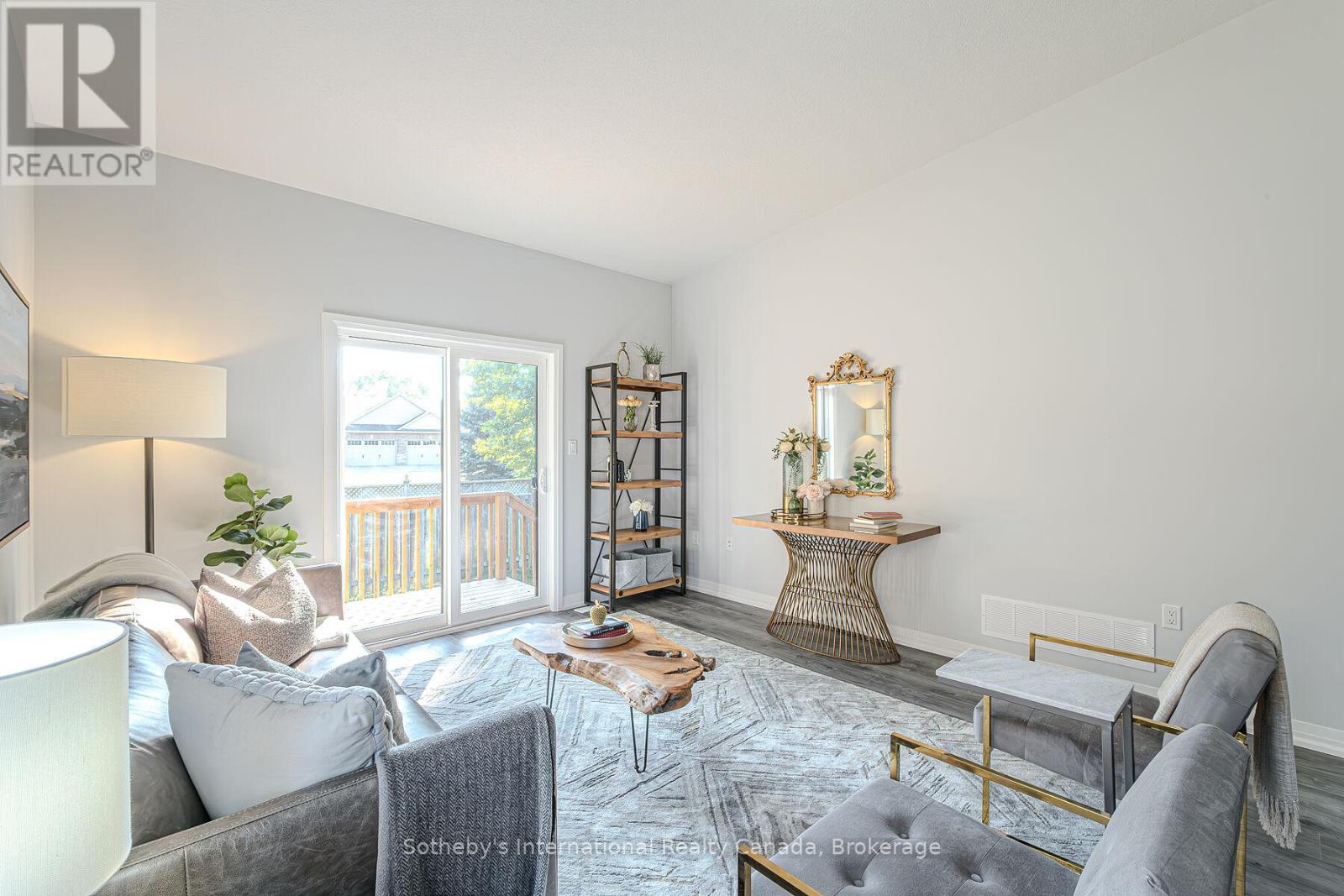 20 - 550 GREY STREET